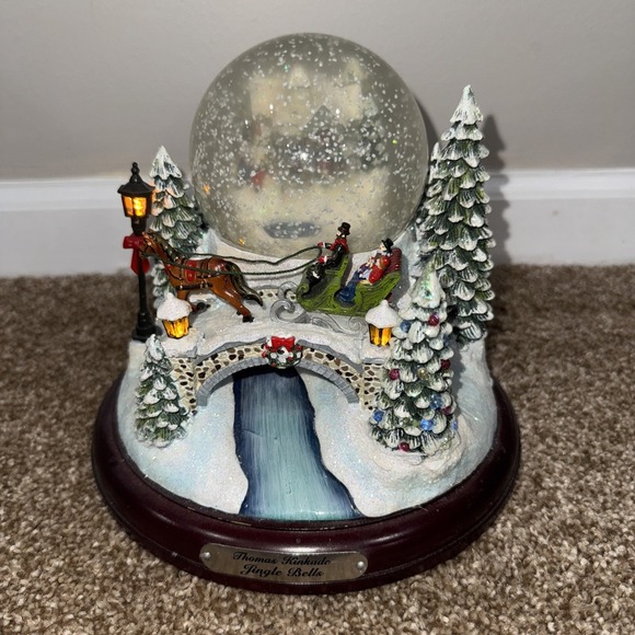 Bradford Thomas Kinkade Jingle Bells Musical Christmas Snow Globe - Picture 1 of 7